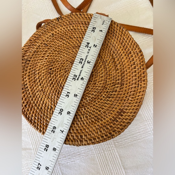 Round Woven Tan Bag - Picture 6 of 6